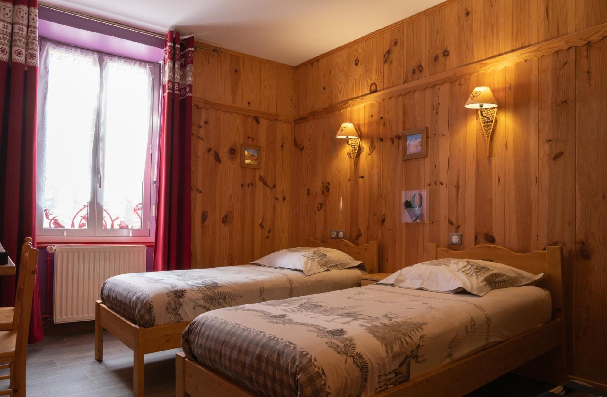 Hotel Quin Te Va โกเตอเรต์ ภายนอก รูปภาพ
