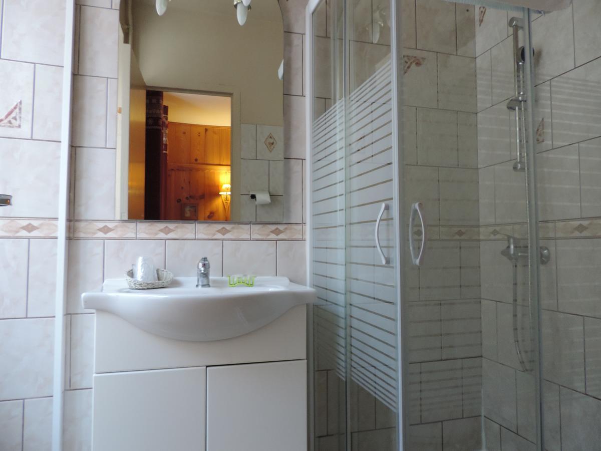 Hotel Quin Te Va โกเตอเรต์ ภายนอก รูปภาพ