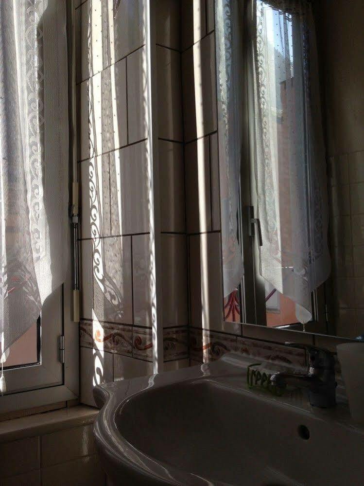 Hotel Quin Te Va โกเตอเรต์ ภายนอก รูปภาพ
